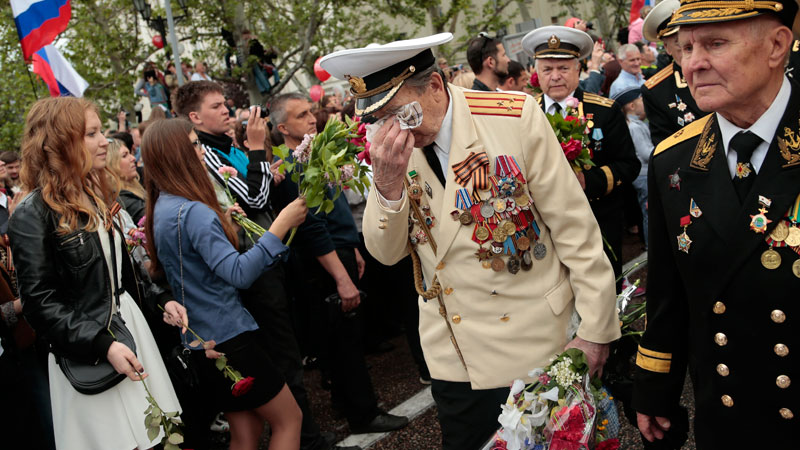 Ялалтын баярын мэндийг дэвшүүлье